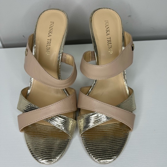 Ivanka Trump strappy heeled sandals. Two toned. Gold/nude stiletto. Leather. - Picture 4 of 8